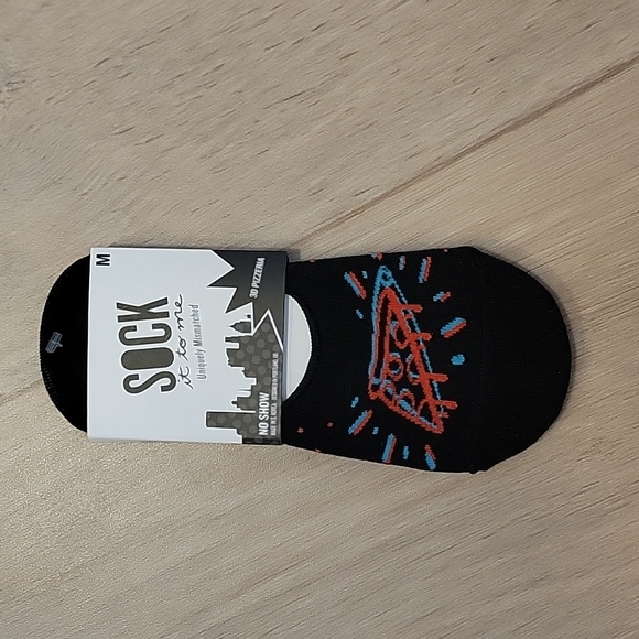 2/$10 3D Pizzeria No Show Socks - Picture 1 of 1